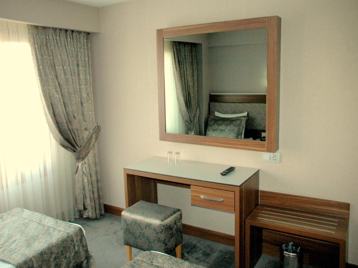Hotel Buyuk Paris Стамбул Номер фото